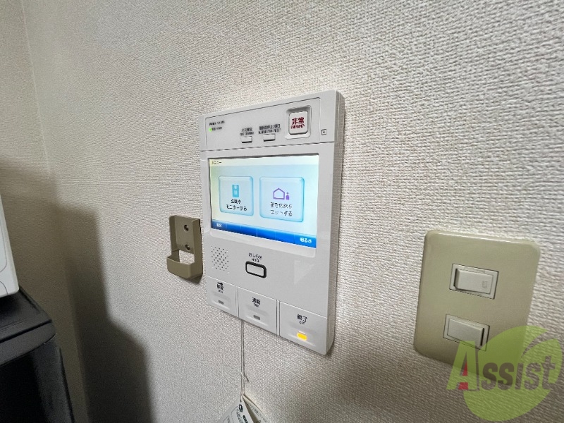 セキュリティ　室内から訪問者を確認できるインターホン