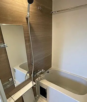 東京メトロ副都心線 東新宿駅 徒歩5分 11階建 築4年の風呂写真