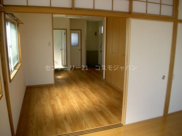 神明富士美マンションの居間写真