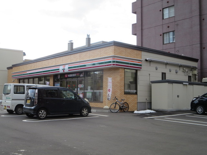 コンビニ　セブンイレブン札幌南９条西７丁目店（コンビニ）まで170m