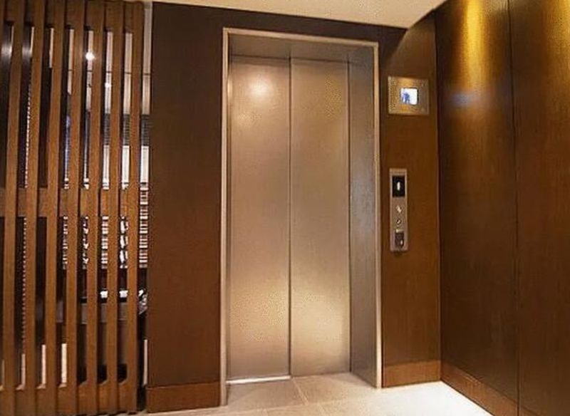 ＪＲ中央線 信濃町駅 徒歩9分 5階建 築15年の外観写真