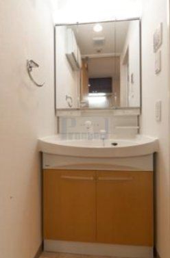 洗面設備　※別部屋参考写真※現況優先です