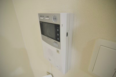 セキュリティ　モニター付きインターホンでセキュリティーもバッチリ！