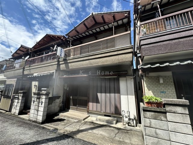 4LDK Apartment in Nishinomiya, Hyogo