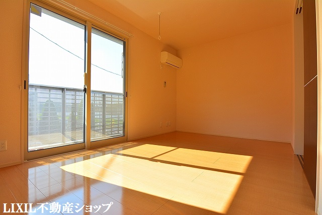 居室・リビング　１０帖のＬＤＫです。