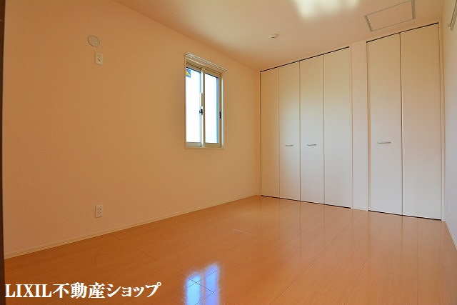その他　６帖の洋室です。