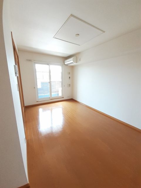 アルバーダ・KIIIの居間写真