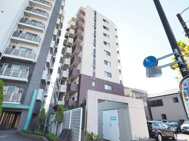 建物外観　築２０１３年です