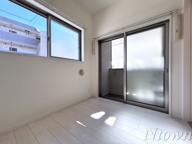 その他　個人の部屋や寝室として使える洋室です