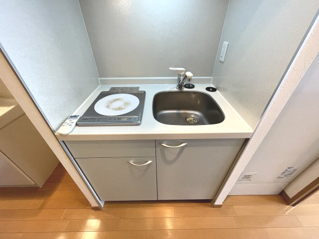 キッチン　壁付けキッチンでスペースを有効活用できます！