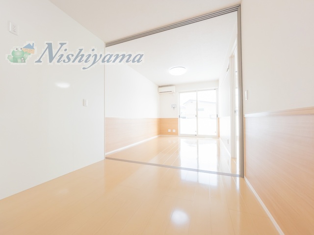 米沢市 2階建 築18年の居間写真