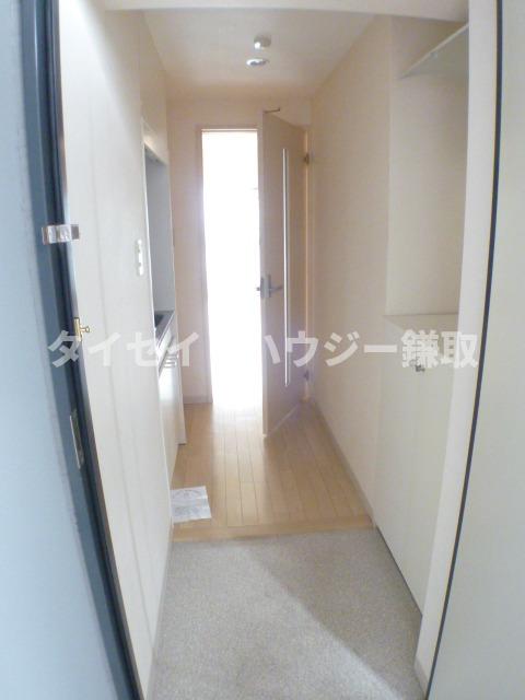 玄関　下駄箱のある玄関です
