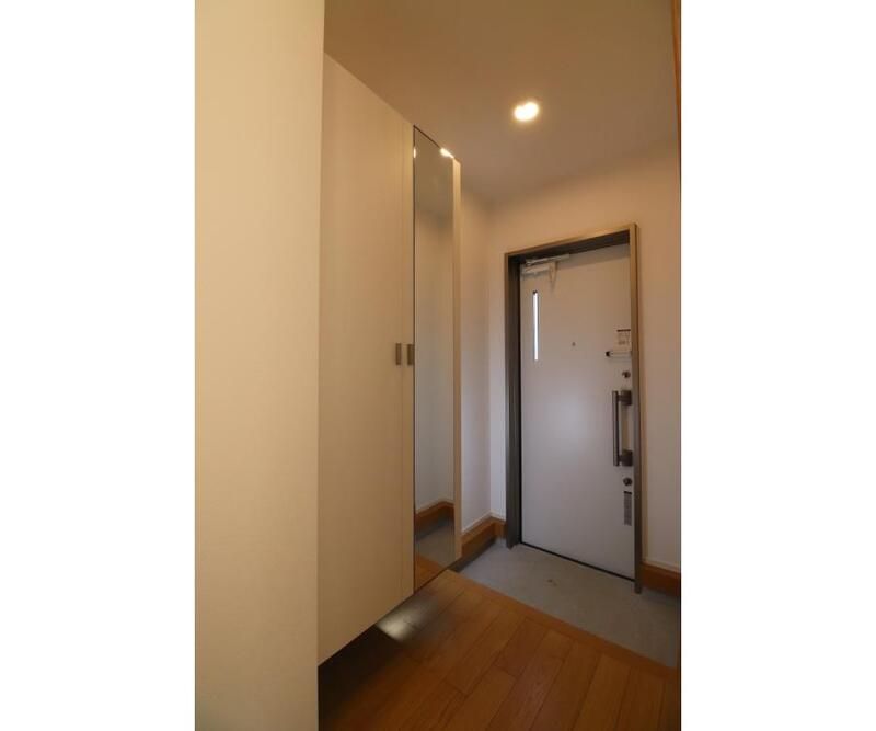 フォレストメゾン北上尾E棟の玄関写真