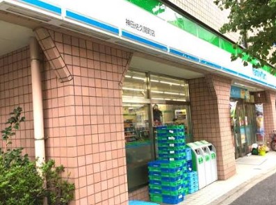 コンビニ　ファミリーマート神田佐久間町店（コンビニ）まで30m