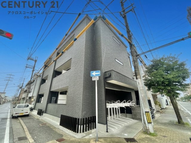 建物外観　オートロック付きで安心です！