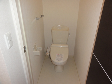 トイレ　ウォシュレット付き♪