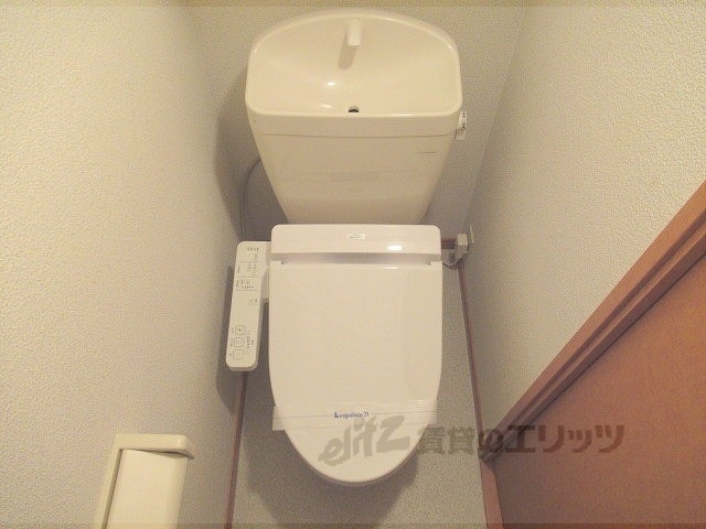 【蒲生郡日野町大字松尾のアパートのトイレ】