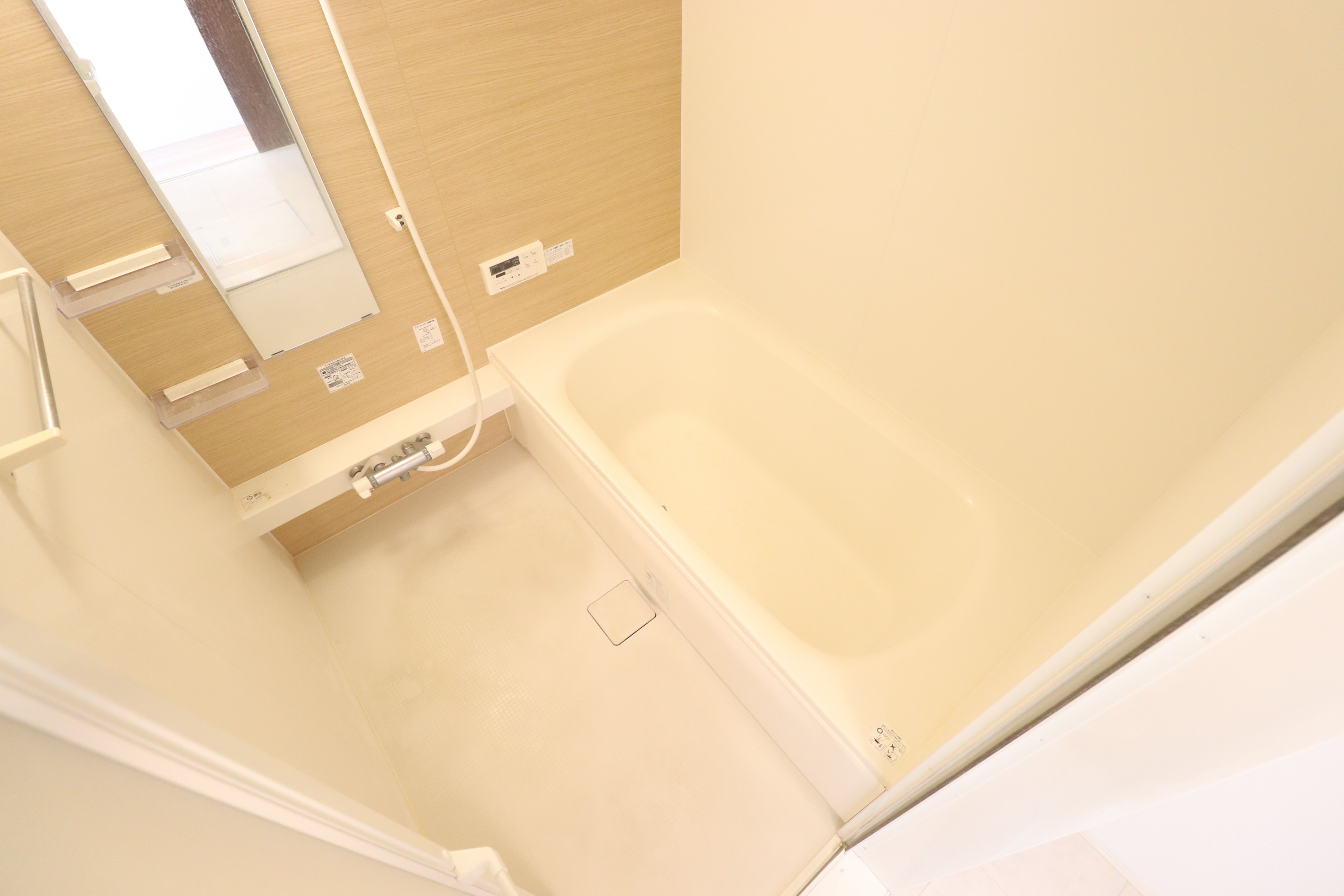 バス・シャワールーム　浴室です♪