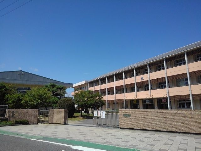 【ライラック柞田II　Ｂの小学校】