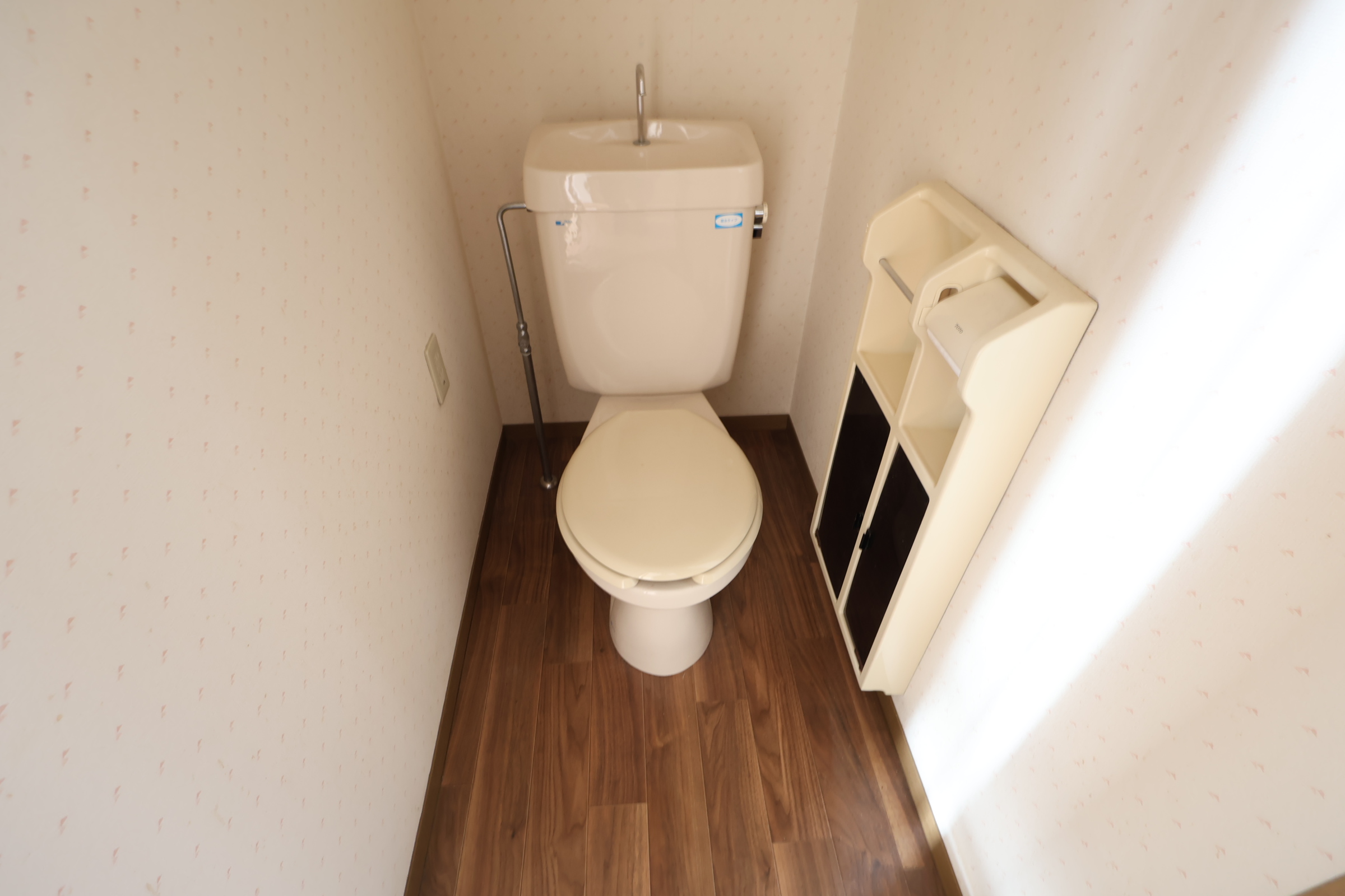 トイレ　バストイレ別