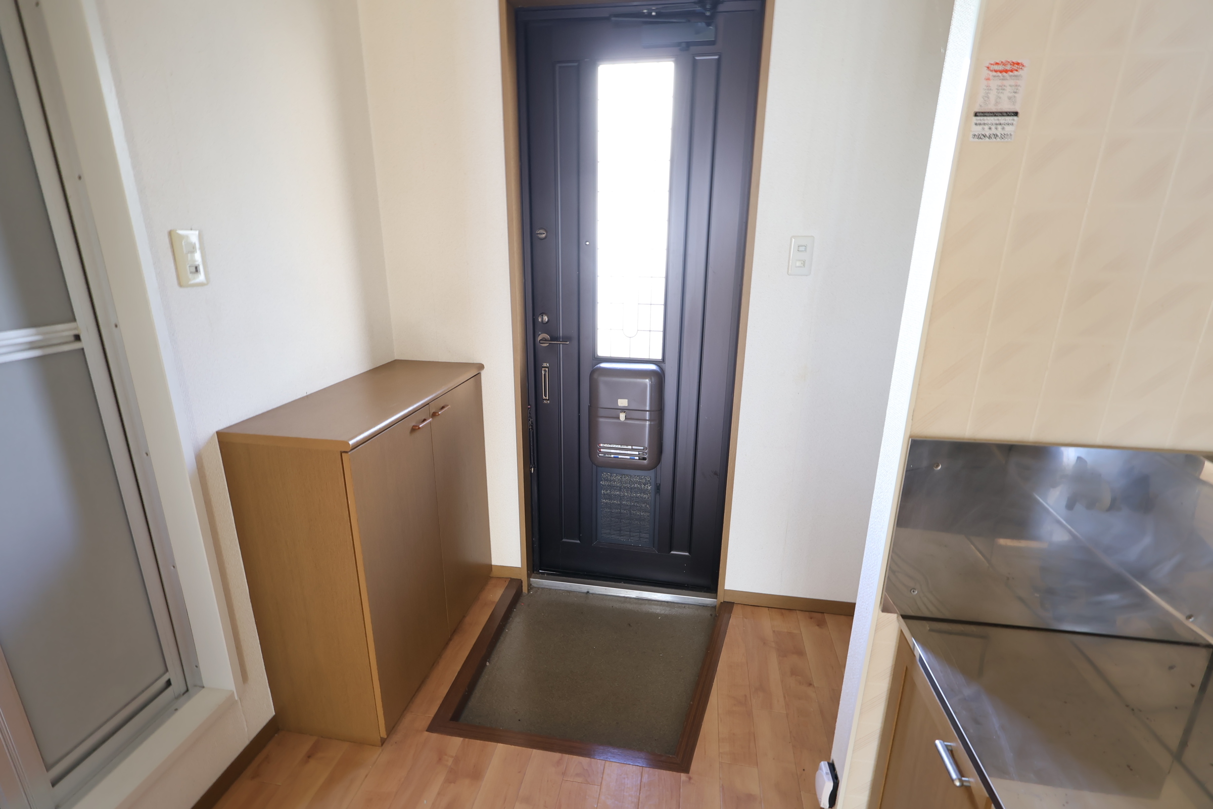 玄関　シューズボックス付き