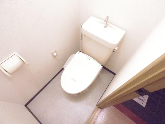 【天理市前栽町のマンションのトイレ】