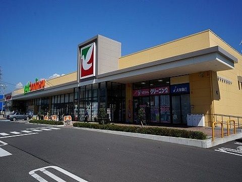 【郡山市日和田町のアパートのスーパー】