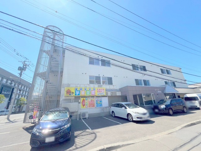 札幌市手稲区前田四条のマンションの建物外観