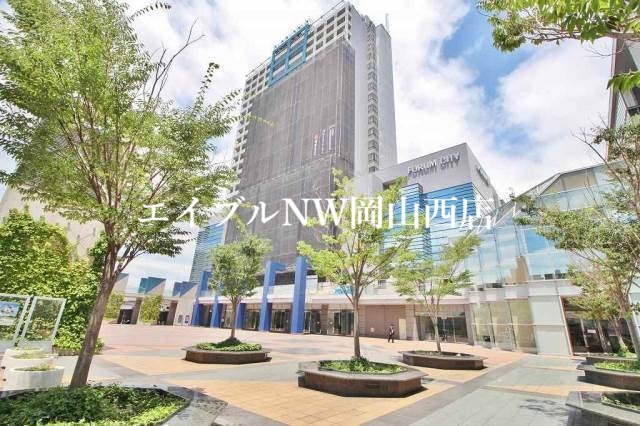 岡山市北区駅元町のマンションの建物外観