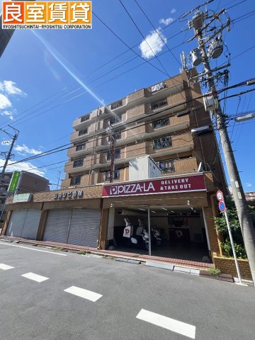 【名古屋市熱田区大宝のマンションの建物外観】