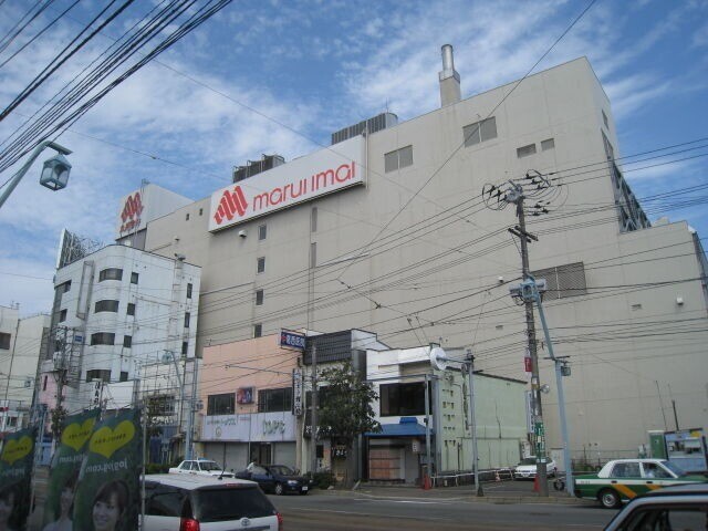 【函館市梁川町のマンションのショッピングセンター】