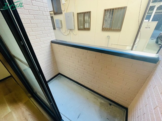 バルコニー　別部屋同タイプ