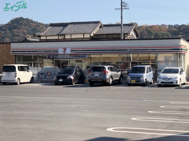 コンビニ　セブンイレブン 名張瀬古口店（コンビニ）まで500m