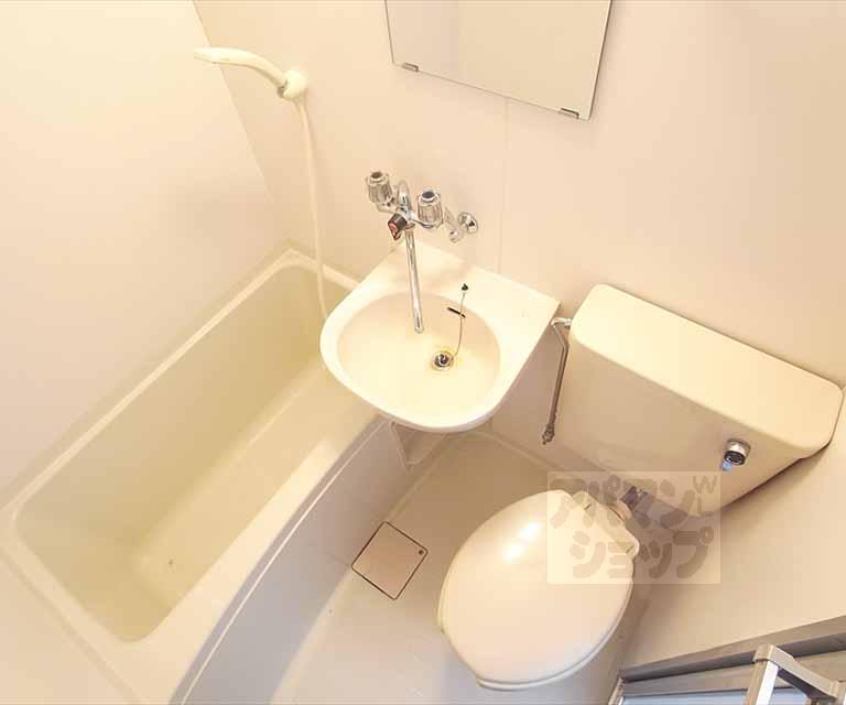 バス・シャワールーム　１８号室写真使用