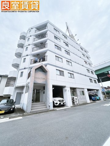 名古屋市中村区畑江通のマンションの建物外観