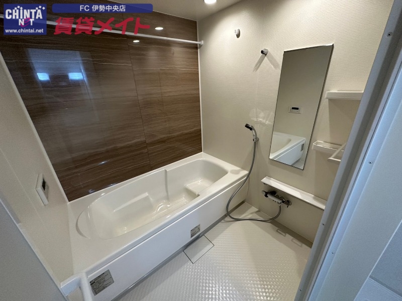 バス・シャワールーム　同物件別部屋参考写真です。