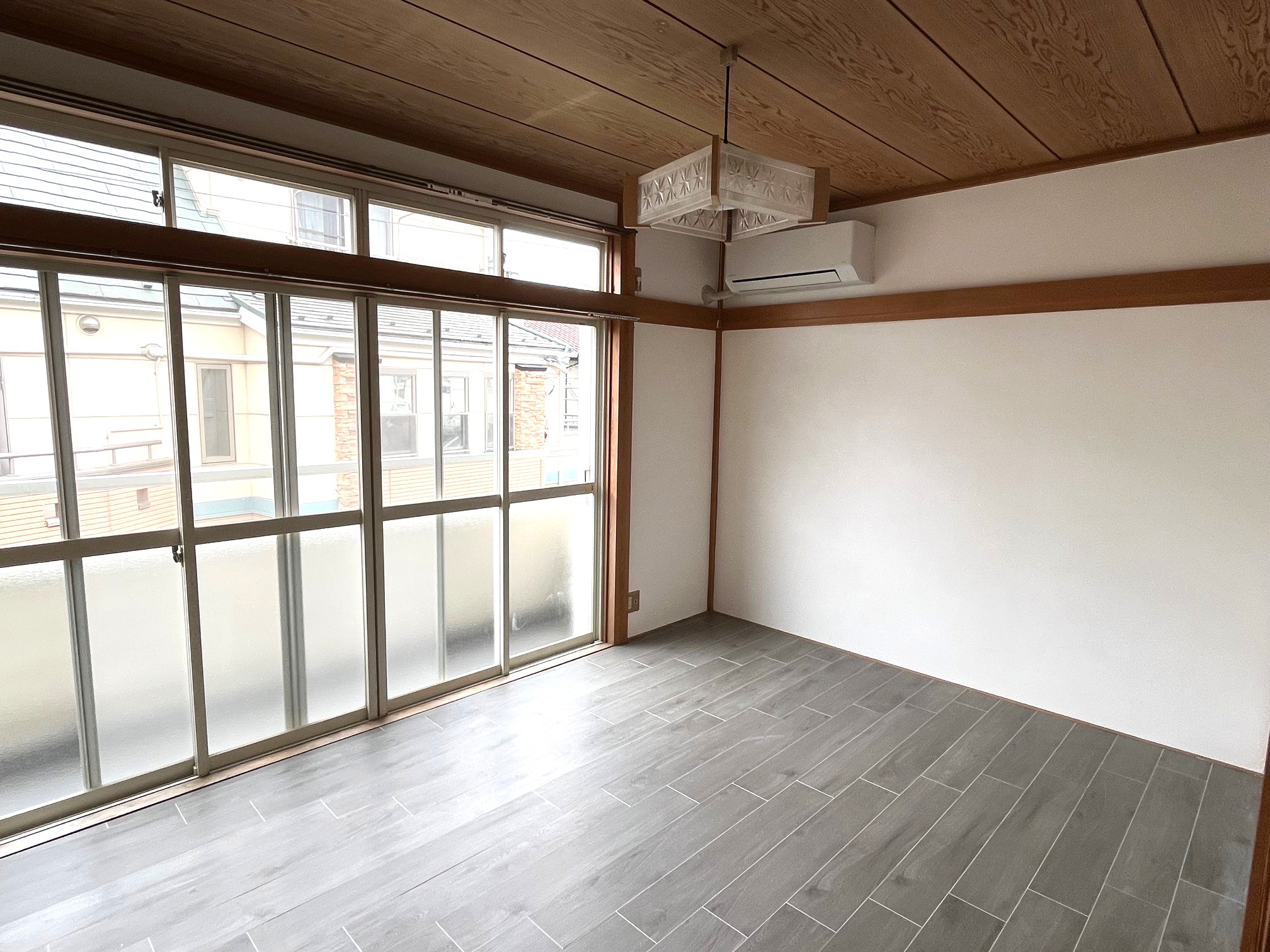 居室・リビング　和室から洋室に変更しました。