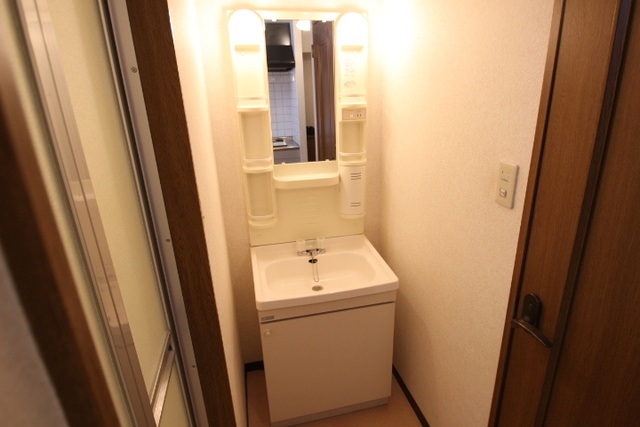 洗面設備　同物件別号室