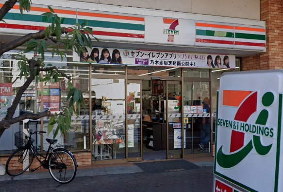 コンビニ　セブンイレブン 大阪片町店（コンビニ）まで153m