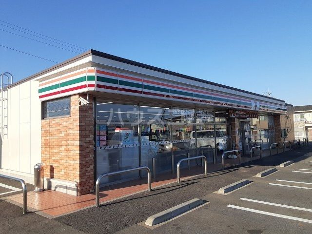 コンビニ　セブンイレブン阿見いぶきの丘店（コンビニ）まで670m