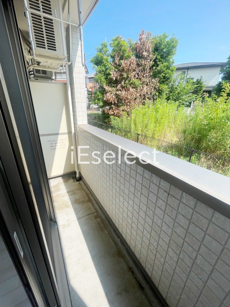 バルコニー　お洗濯物はこちらで