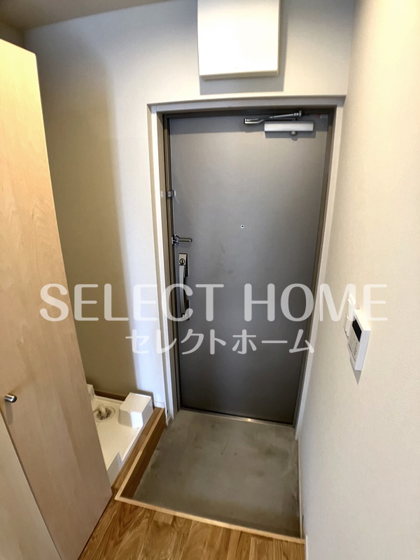 玄関　明るい玄関です 同型タイプ