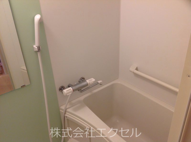 バス・シャワールーム　浴室乾燥機付きです。