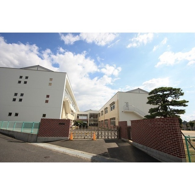 小学校　北小学校（小学校）まで230m