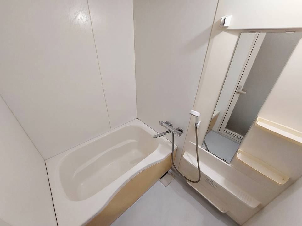 バス・シャワールーム　浴室