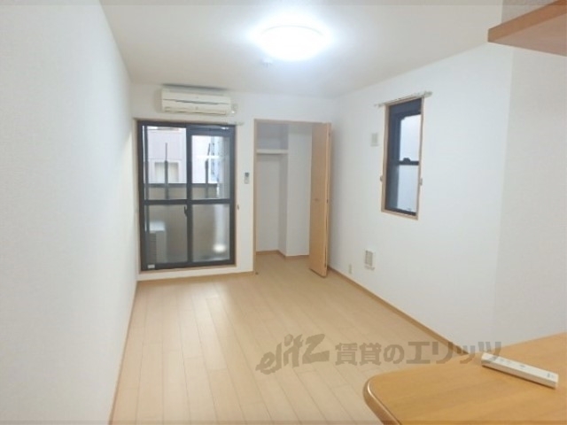 居室・リビング　洋室