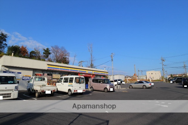 コンビニ　ミニストップ（コンビニ）まで596m