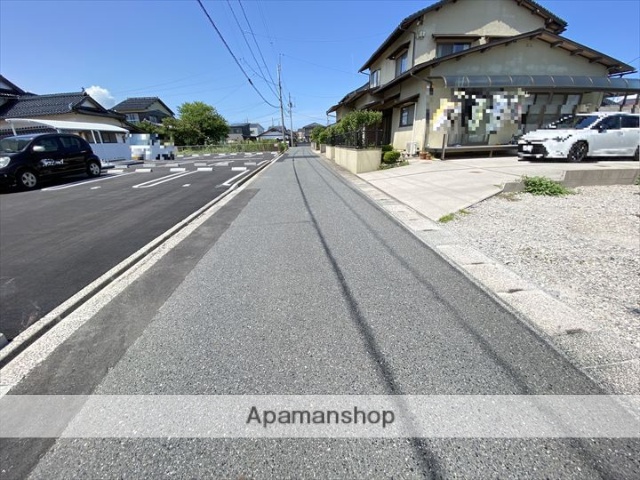 その他　前面道路（その他）まで0m