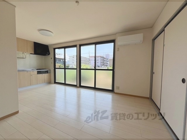 居室・リビング　リビング