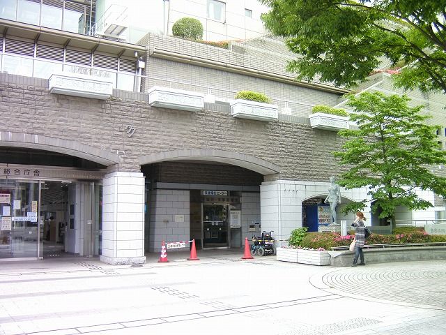 図書館　多摩区図書館（図書館）まで2300m